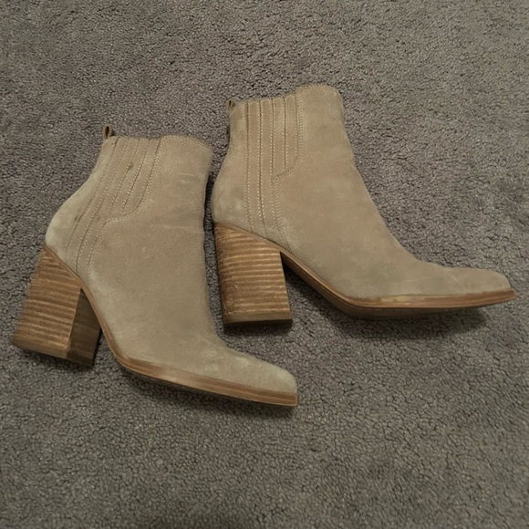 Marc Fisher oshay booties size 6 - Picture 5 of 11